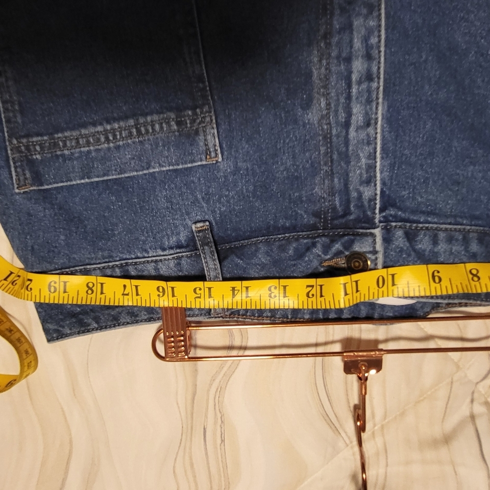 Liz Claiborne Blue Denim Jeans - Picture 5 of 6